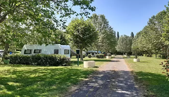 Campingplatz Thoissey Val de Saône