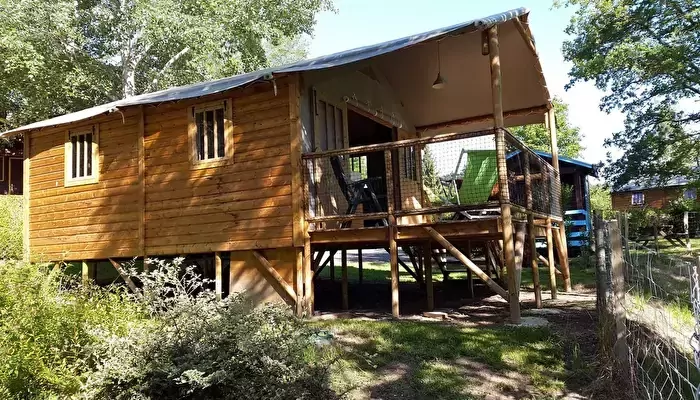 Flower Camping La Rochelambert