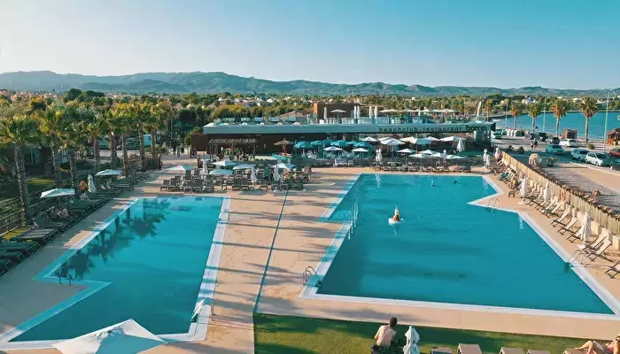 Campingplatz Ampolla Playa-