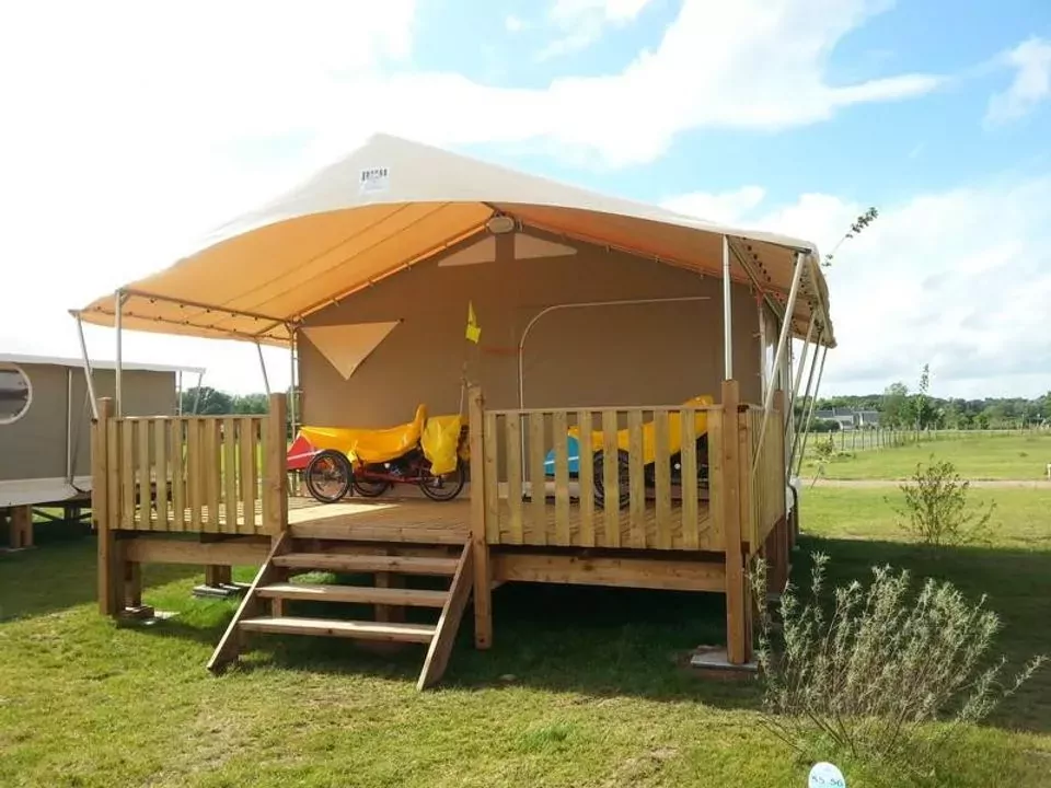 Flower Camping Loire und Schlösser