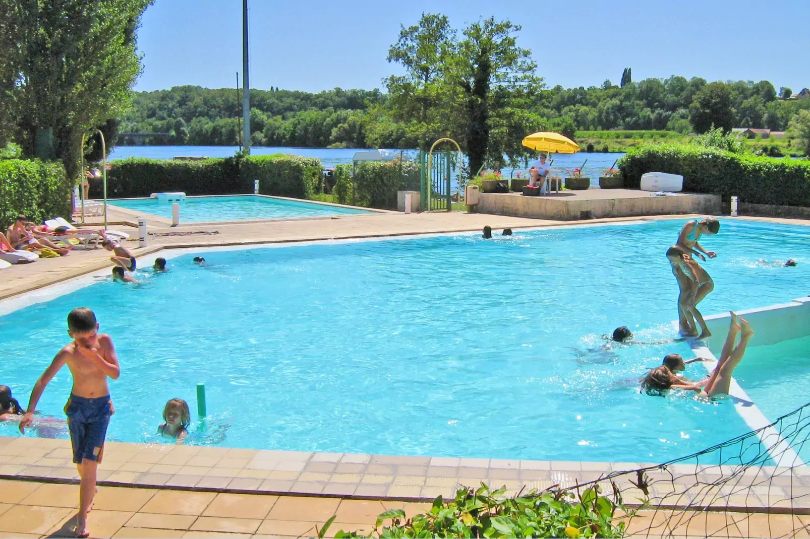 Flower Camping Trémolat Die Ufer der Dordogne-