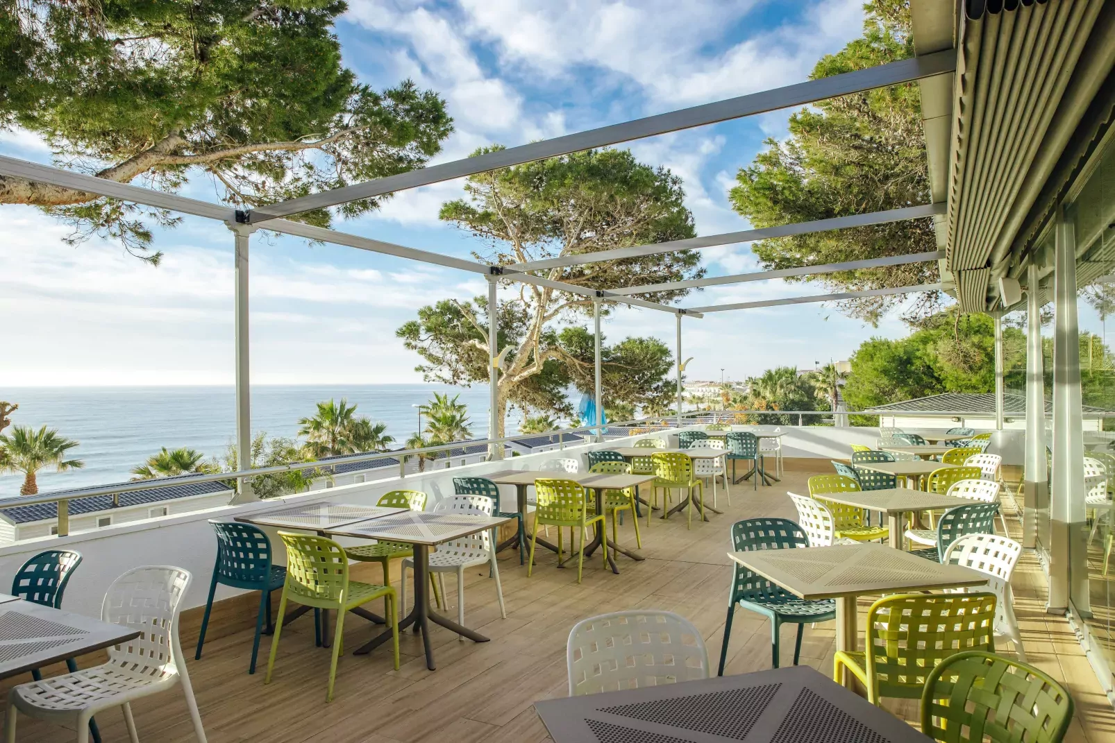 Alannia Costa Dorada-