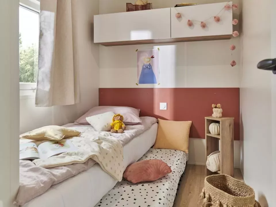 Flower Camping am Lac de la Thésauque