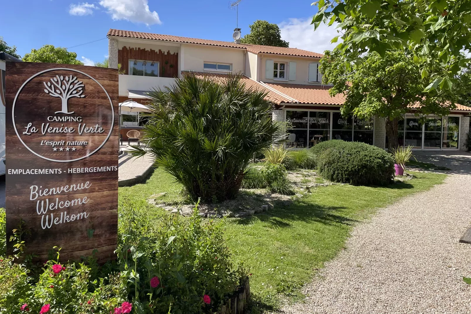 Flower Camping Das Grüne Venedig