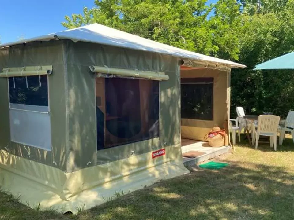 Flower Camping Le Petit Paris