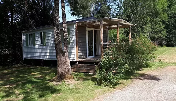 Campingplatz De Bergougne