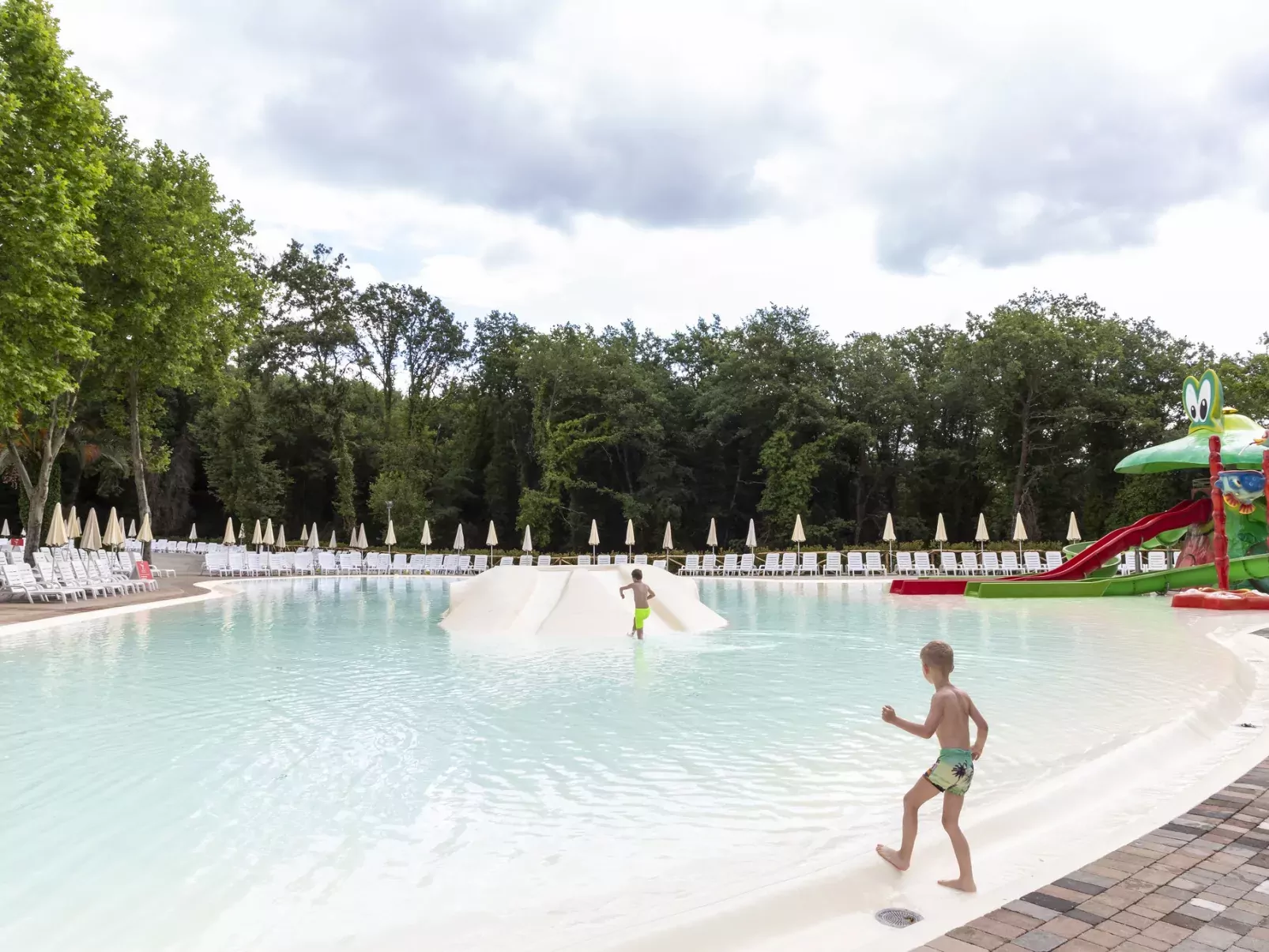 Hu Park Albatros Dorf-