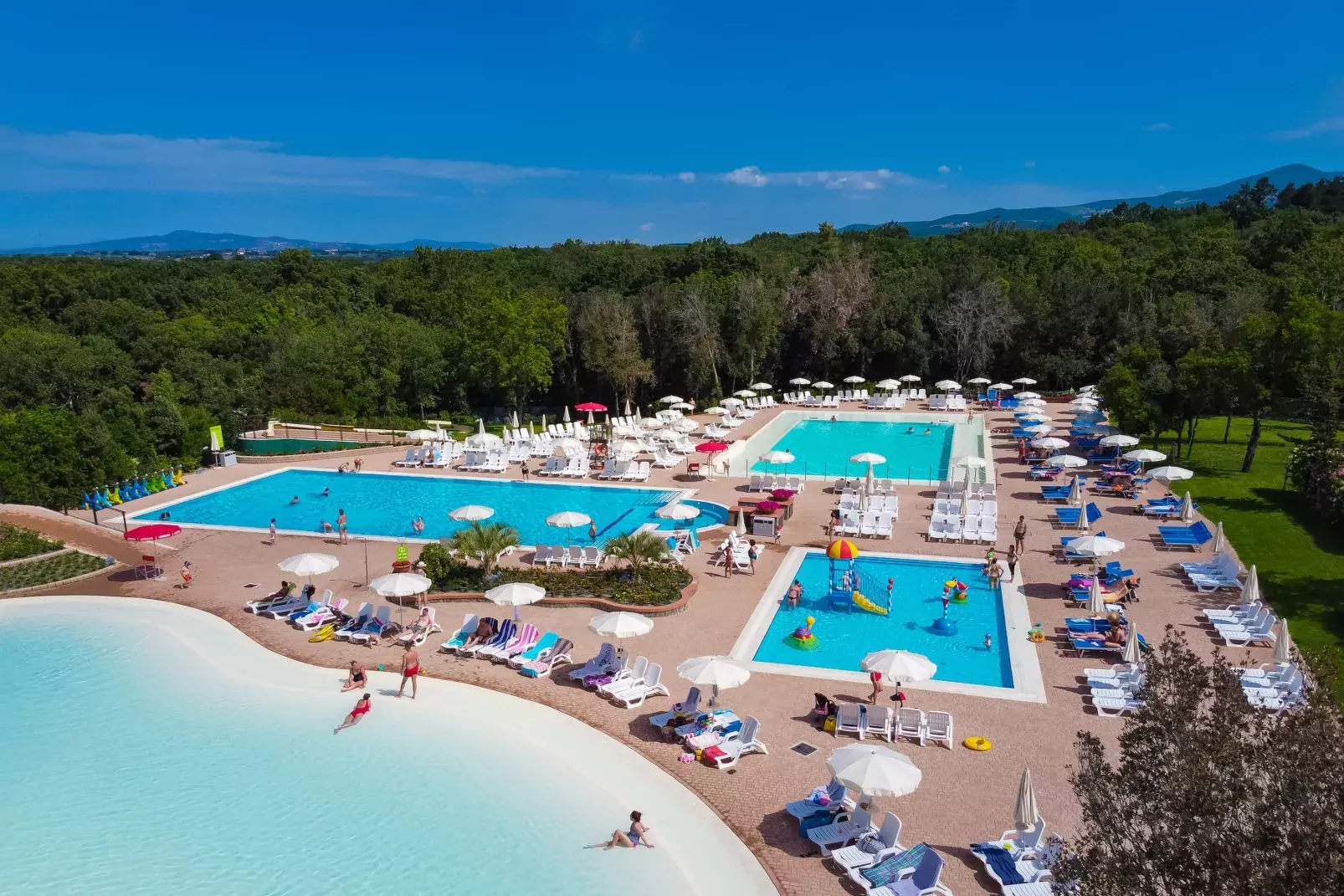 Hu Montescudaio Dorf-