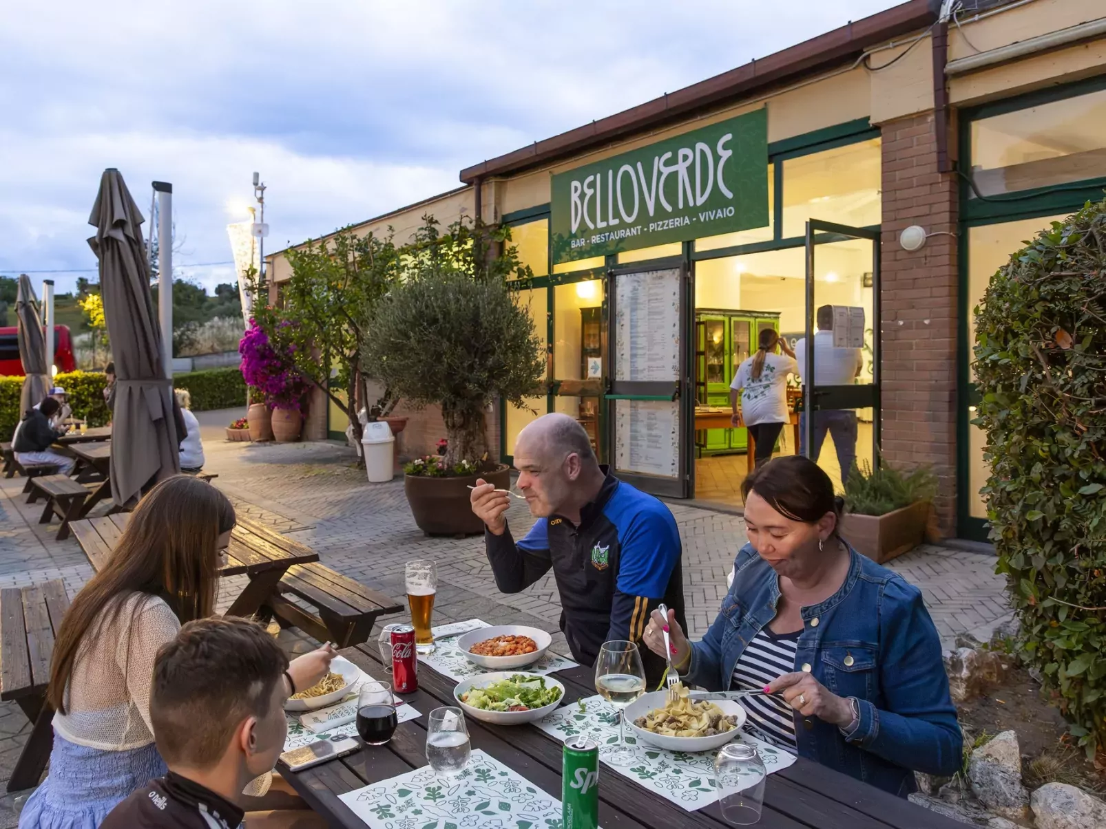 Hu Park Albatros Dorf-