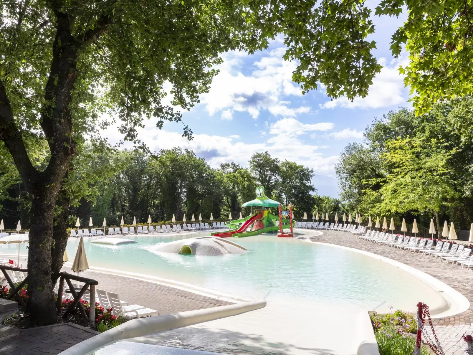 Hu Park Albatros Dorf-