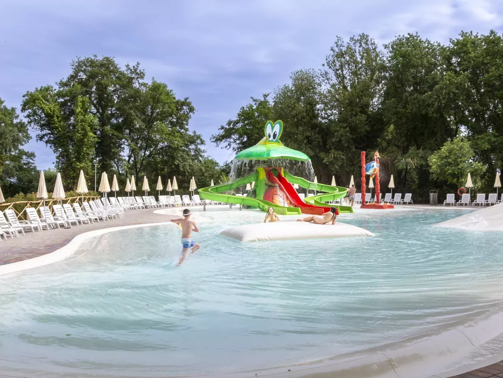 Hu Park Albatros Dorf-