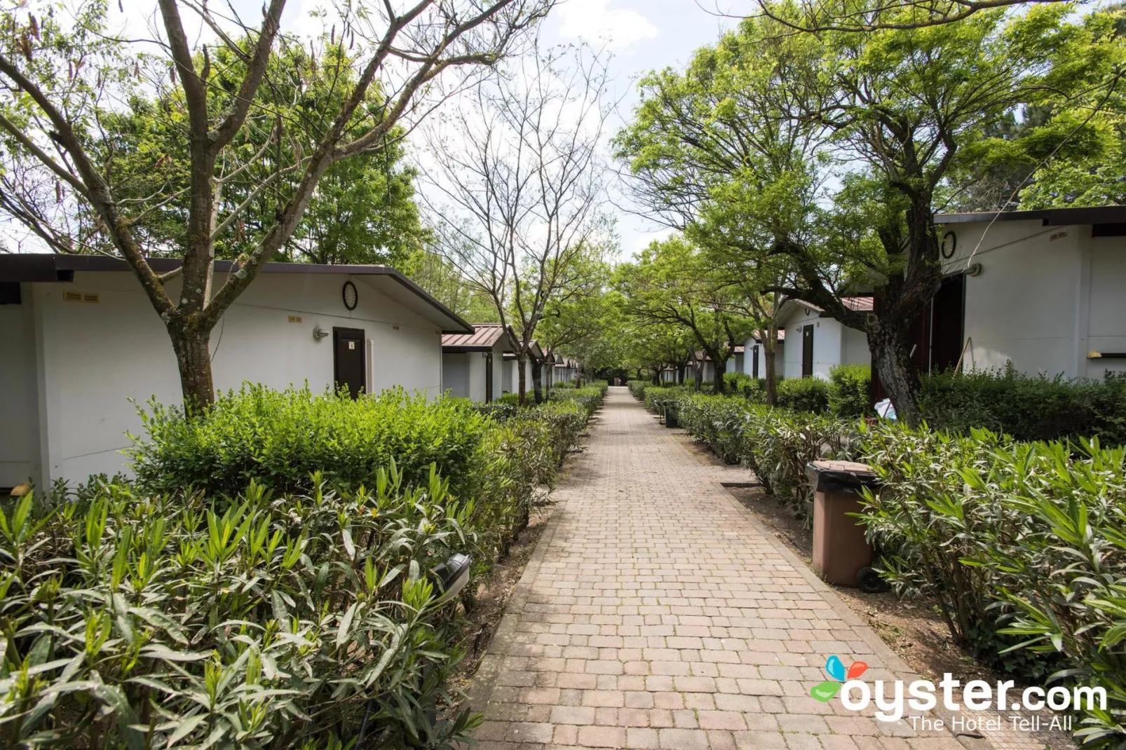 Happy Village & Campingplatz