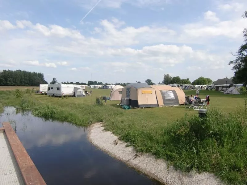 Campingplatz De Adelaar