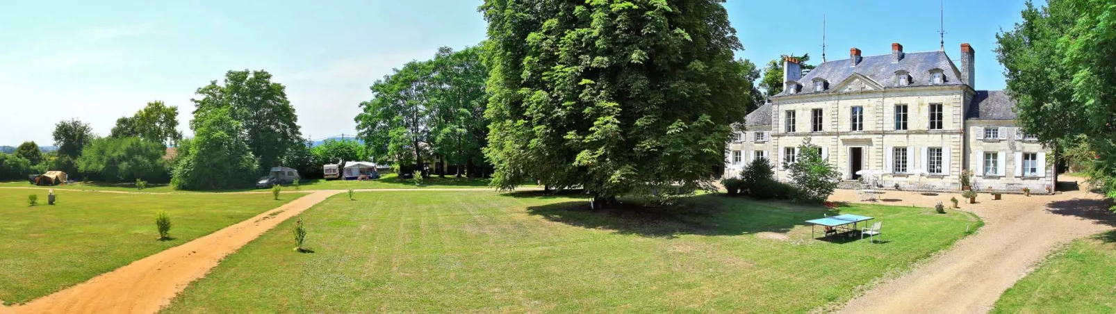 Campingplatz Le Petit Trianon de Saint Ustre