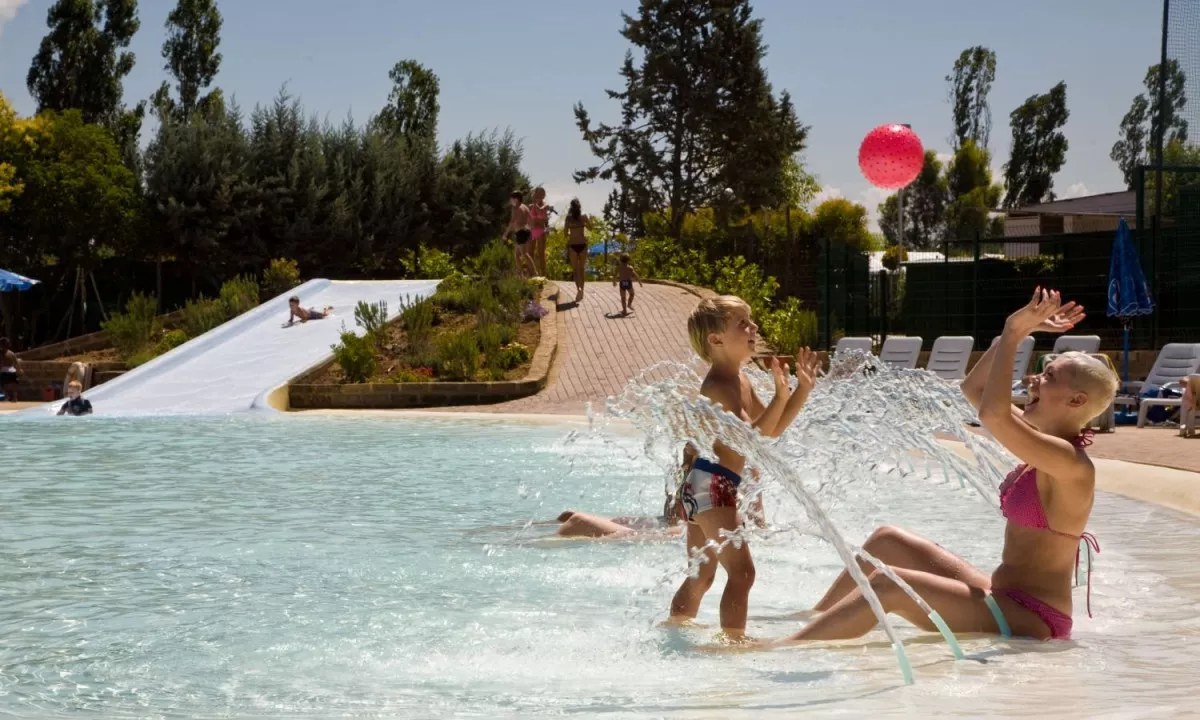 Hu Fabelhaftes Dorf-