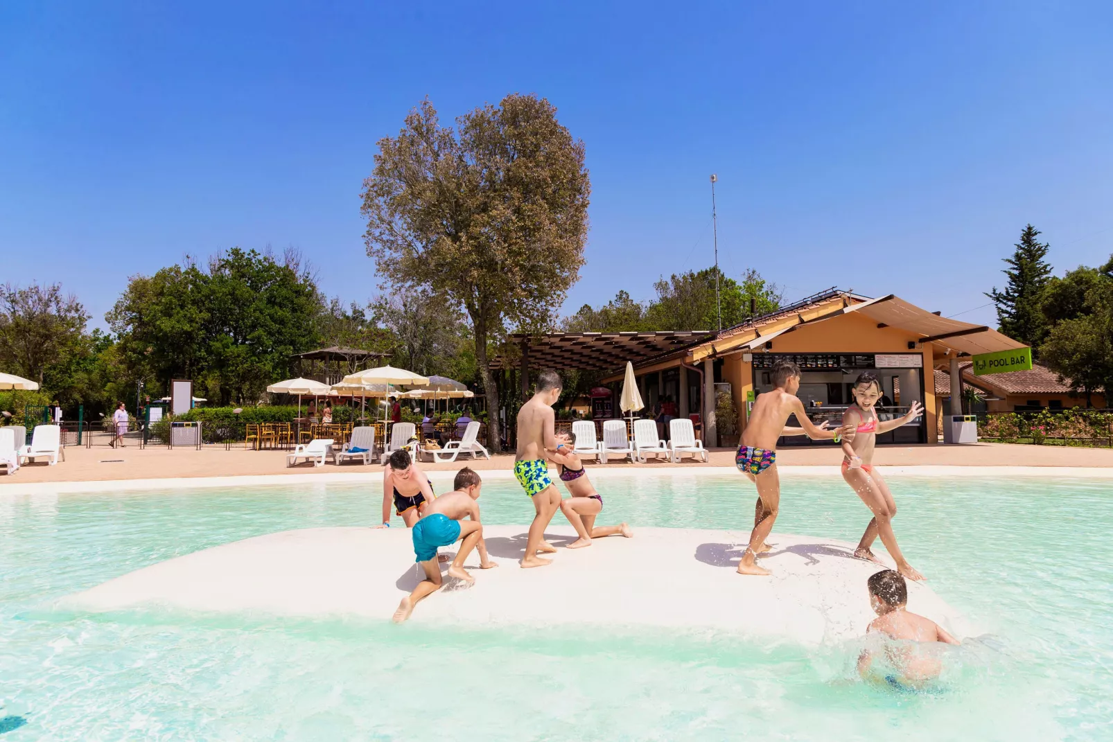 Hu Montescudaio Dorf-