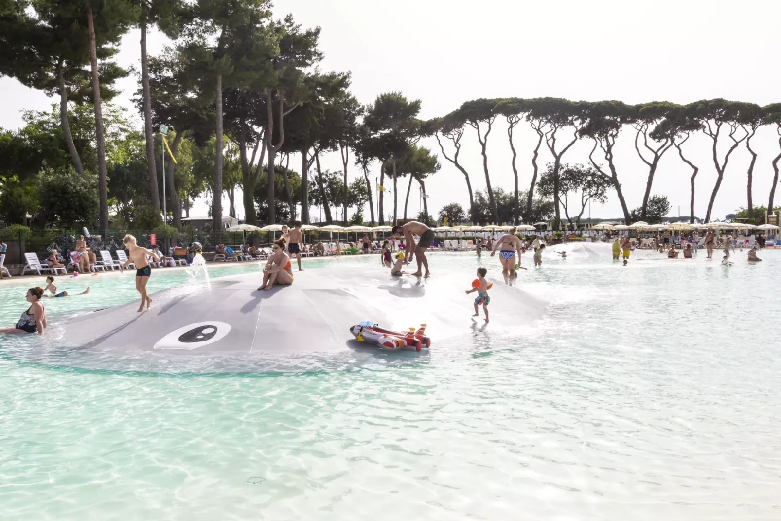 Hu Park Albatros Dorf-