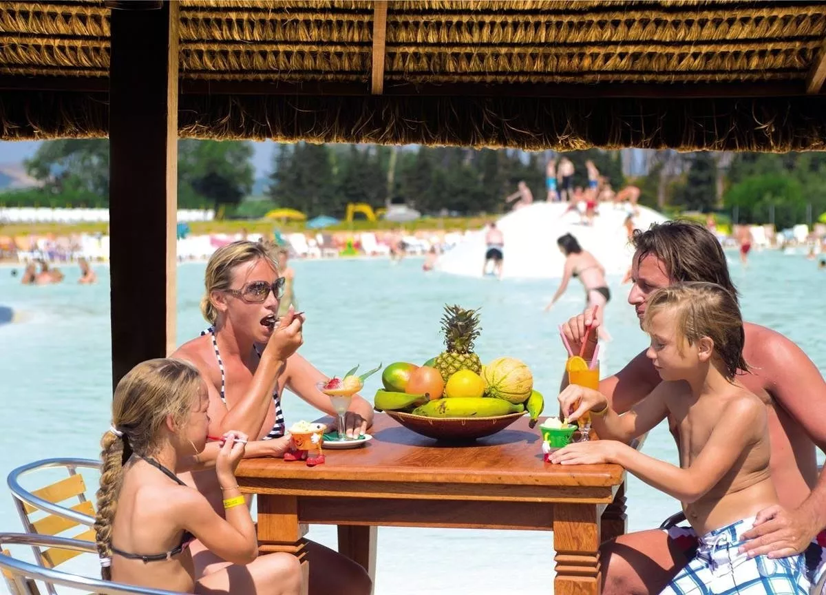 Hu Park Albatros Dorf-