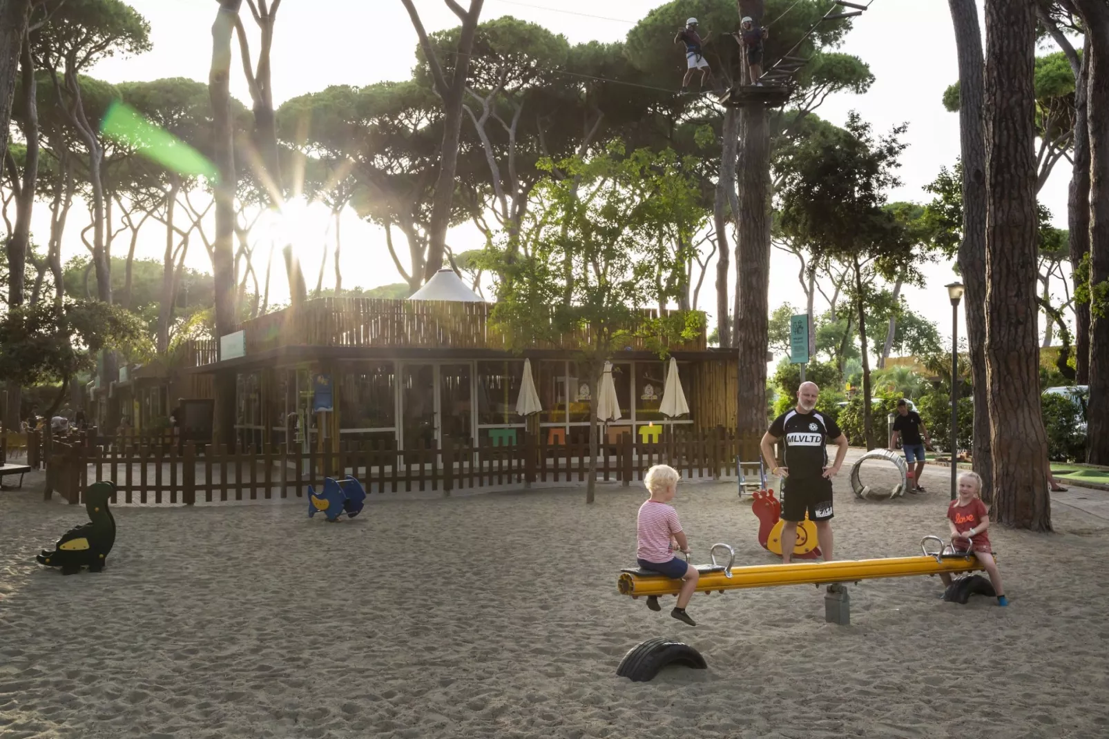 Hu Park Albatros Dorf-