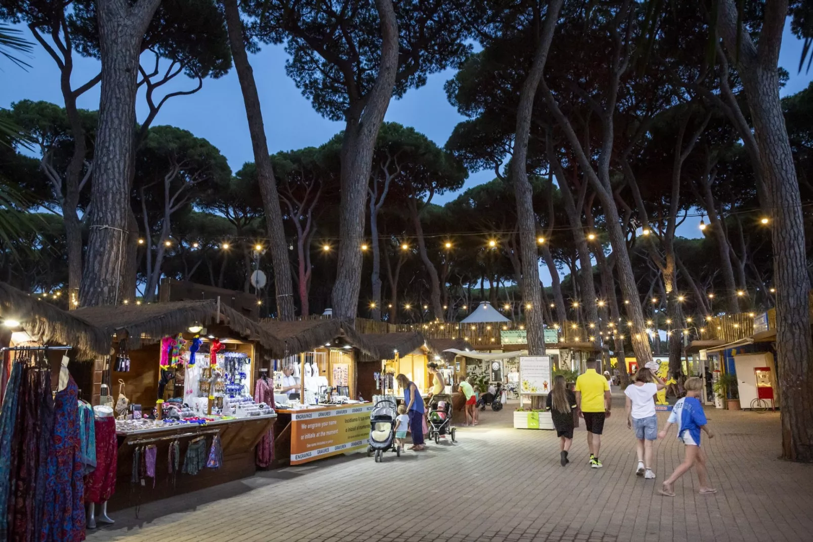 Hu Park Albatros Dorf-