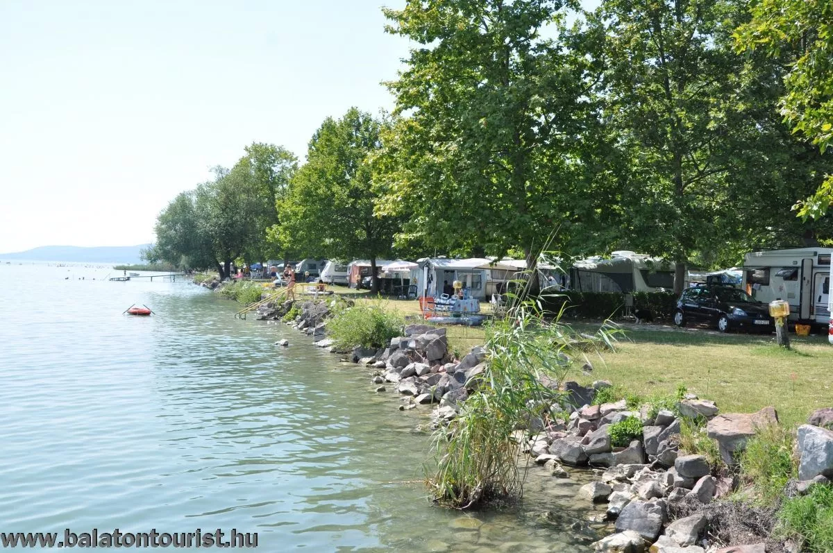 Balatontourist Campingplatz Strand Holiday