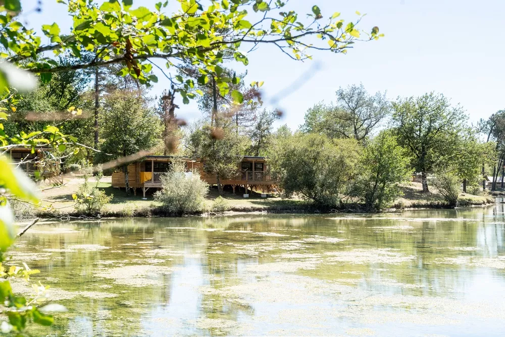 Campingplatz Huttopia Lac de l'Uby - Gers