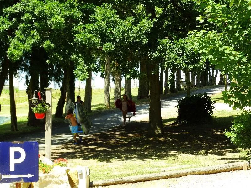 Campingplatz Les Étangs du Moulin