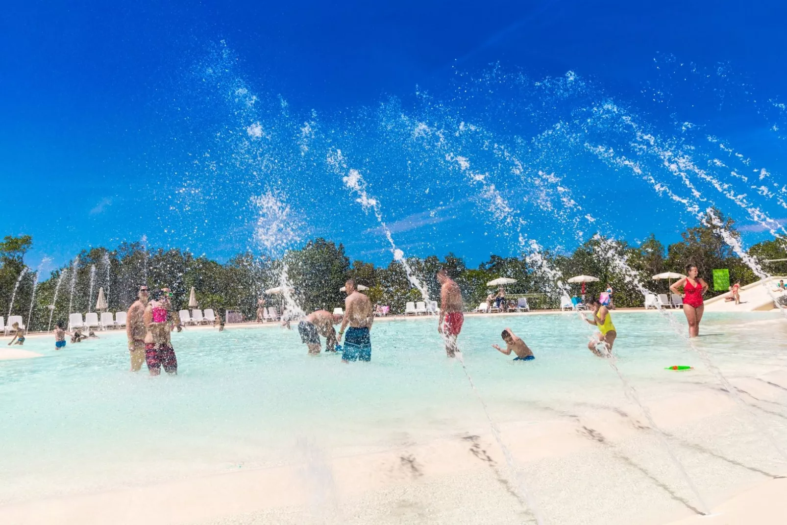 Hu Montescudaio Dorf-