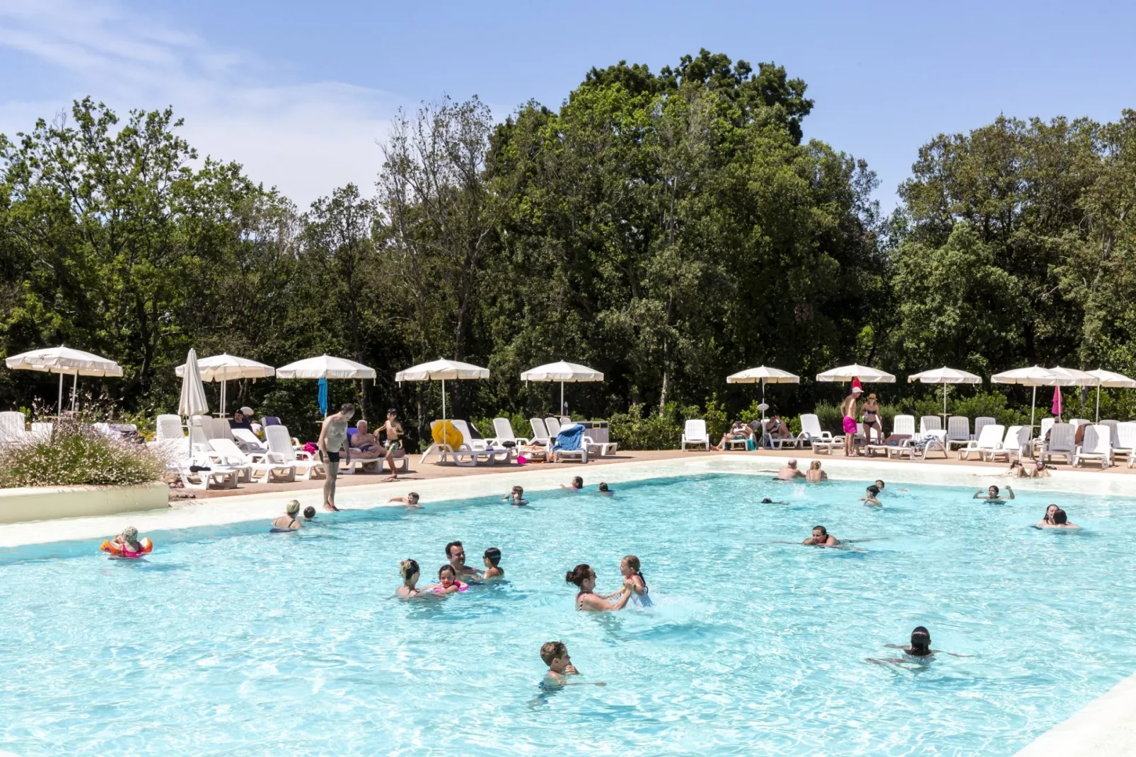 Hu Montescudaio Dorf-