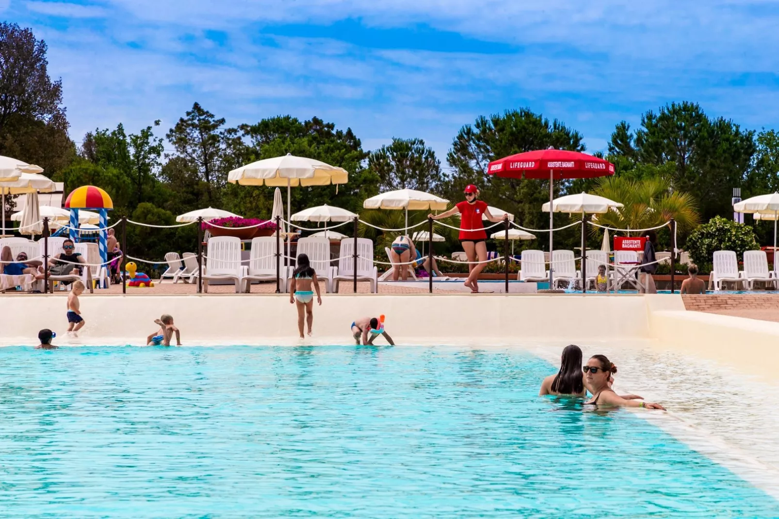 Hu Montescudaio Dorf-