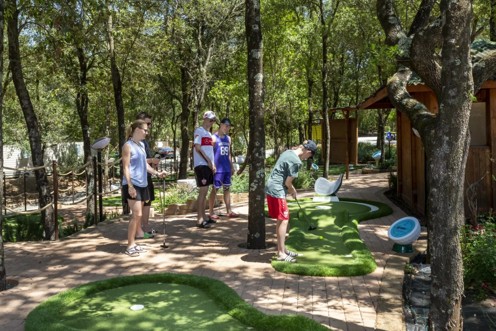 Hu Montescudaio Dorf-