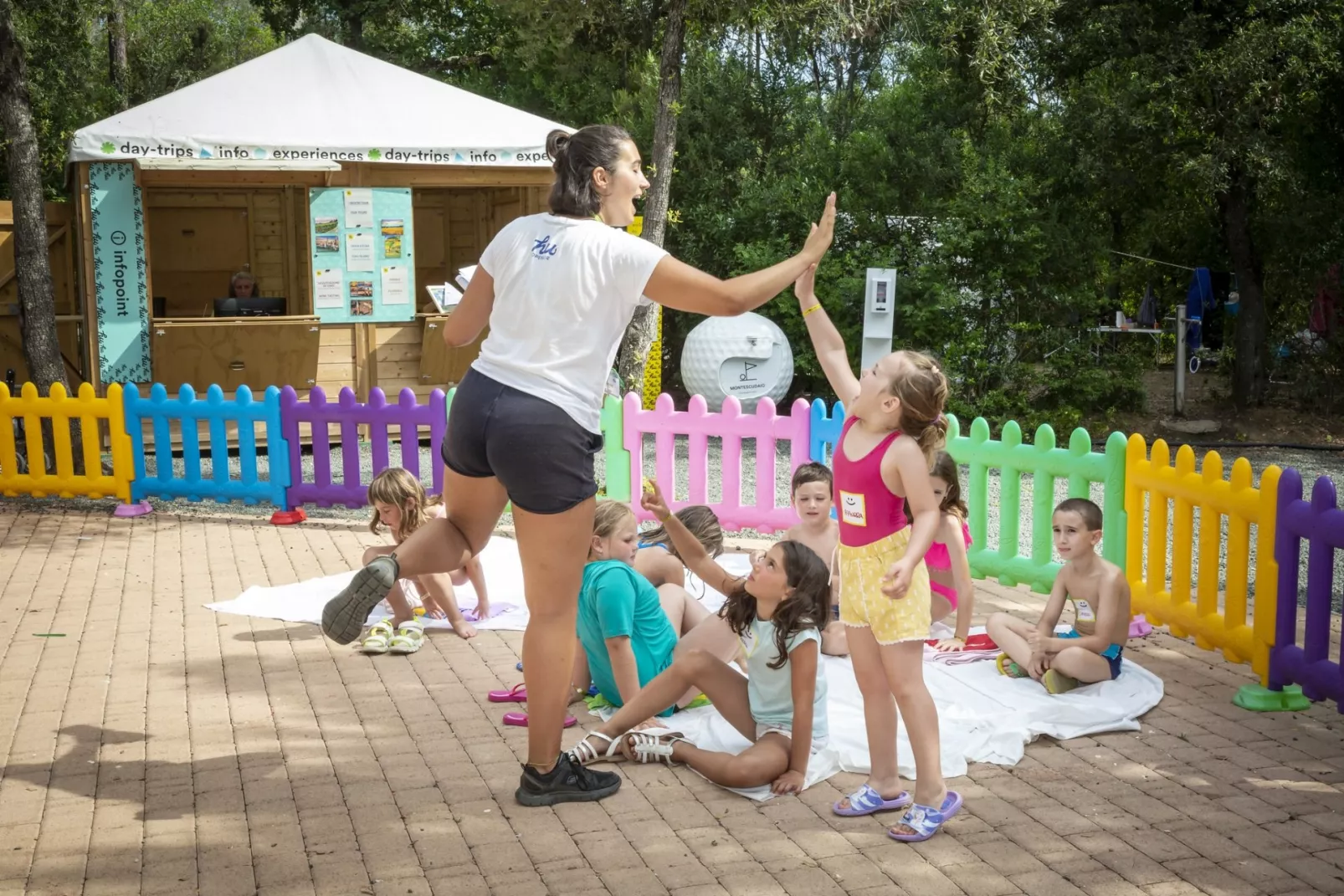 Hu Montescudaio Dorf-