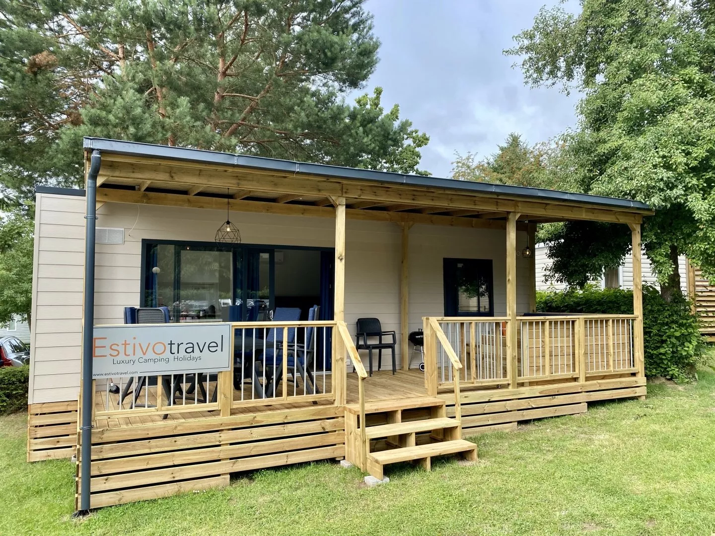 Hu Montescudaio Dorf-