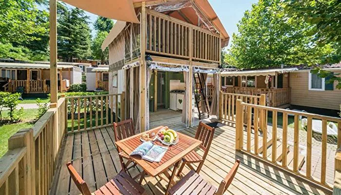 Hu Fabelhaftes Dorf-