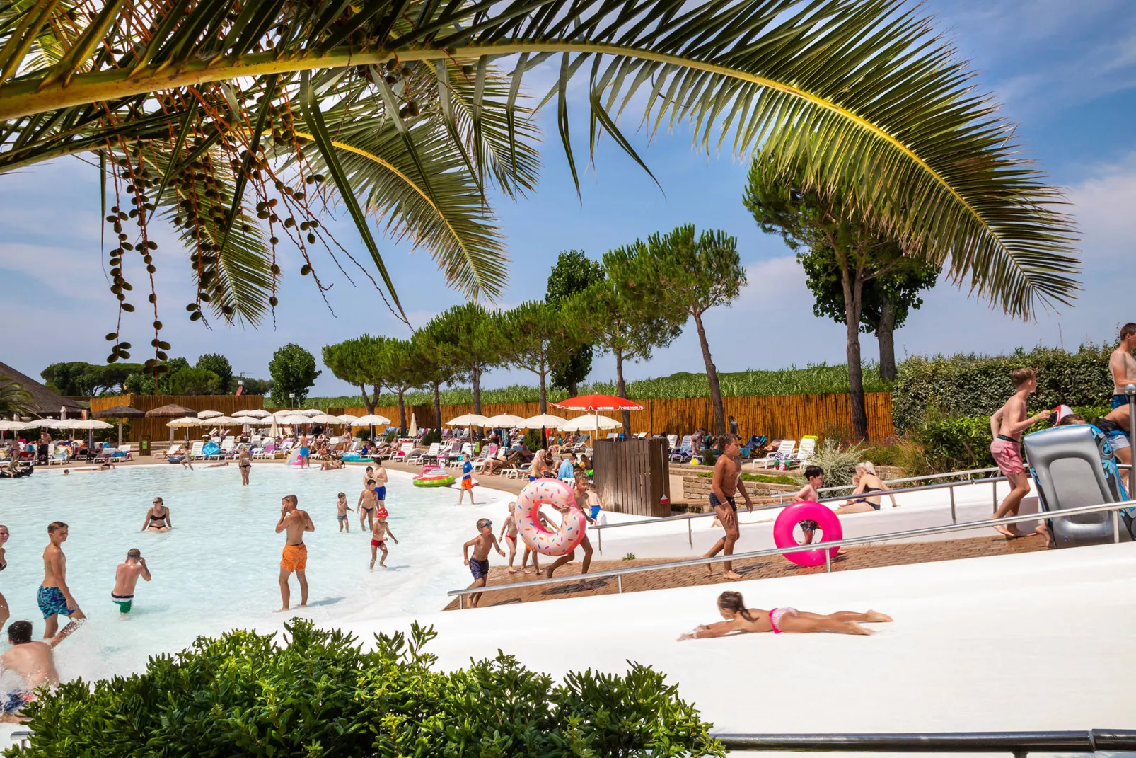 Hu Park Albatros Dorf-