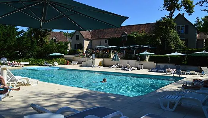 Campingplatz Château de Lacomté-