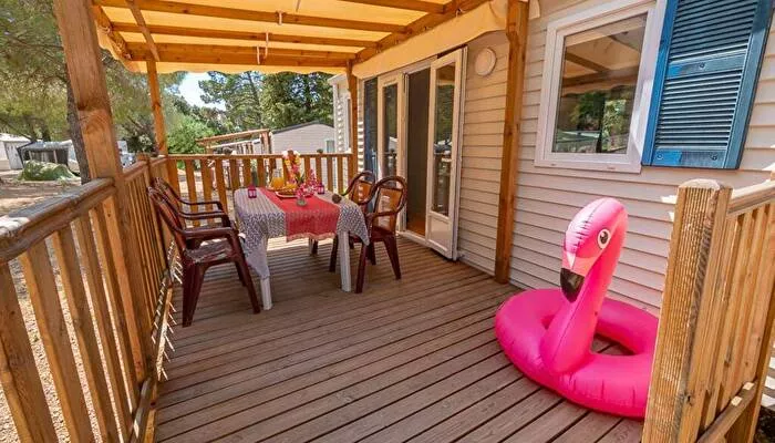 Campingplatz Pinède in der Provence-