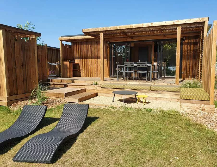 Flower Camping am Lac de la Chausselière