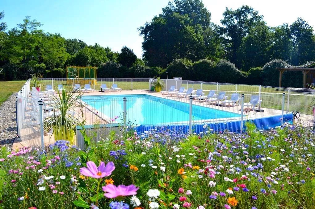 Campingplatz Les Pommiers dAiguelèze