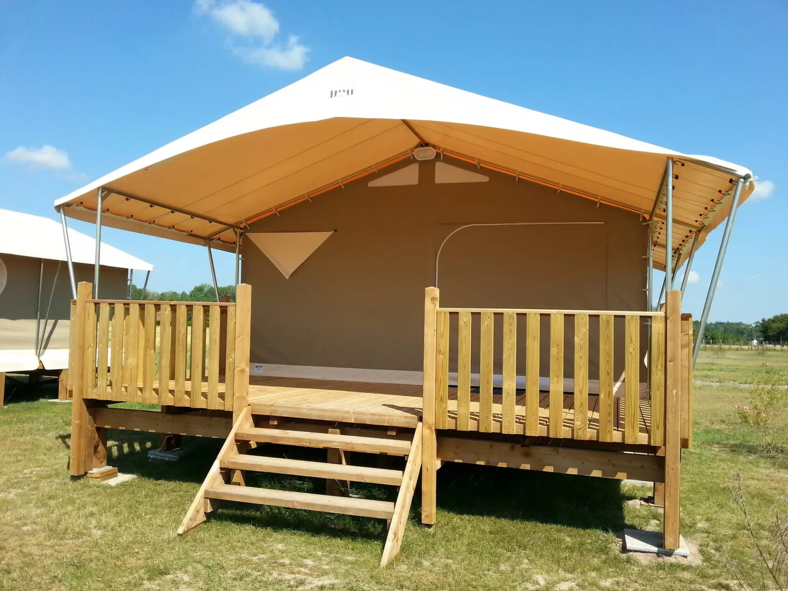 Flower Camping Loire und Schlösser-